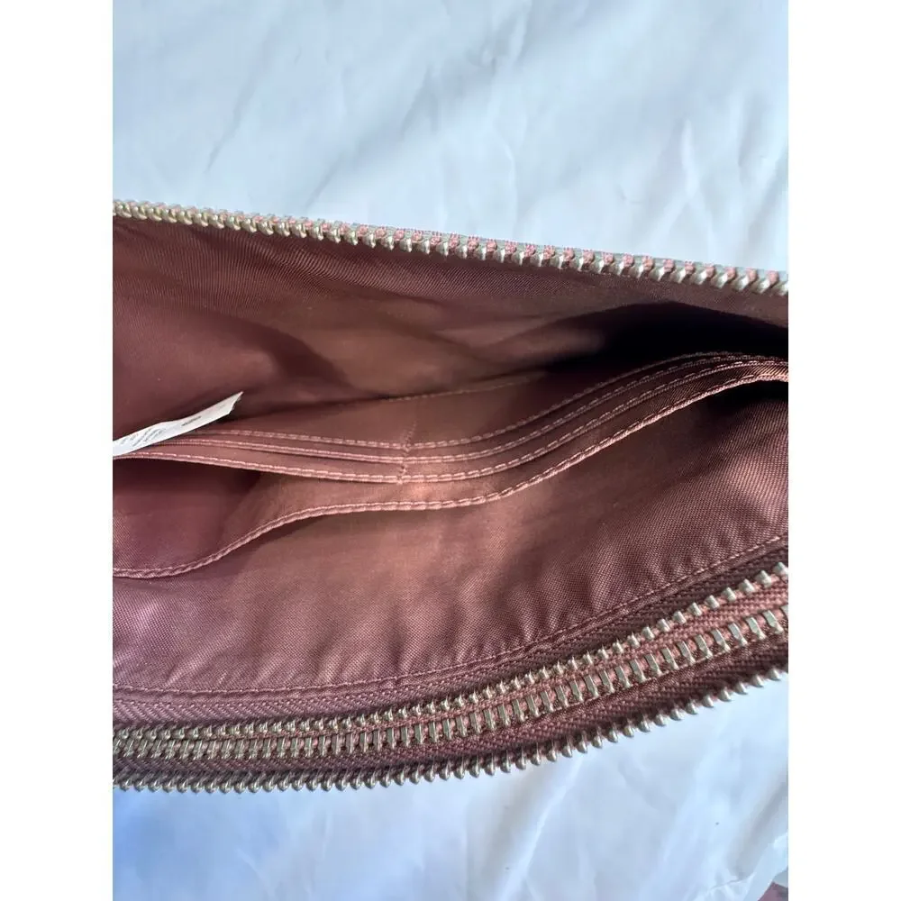 Lululemon Now and Always Pouch - Picture 8 of 15